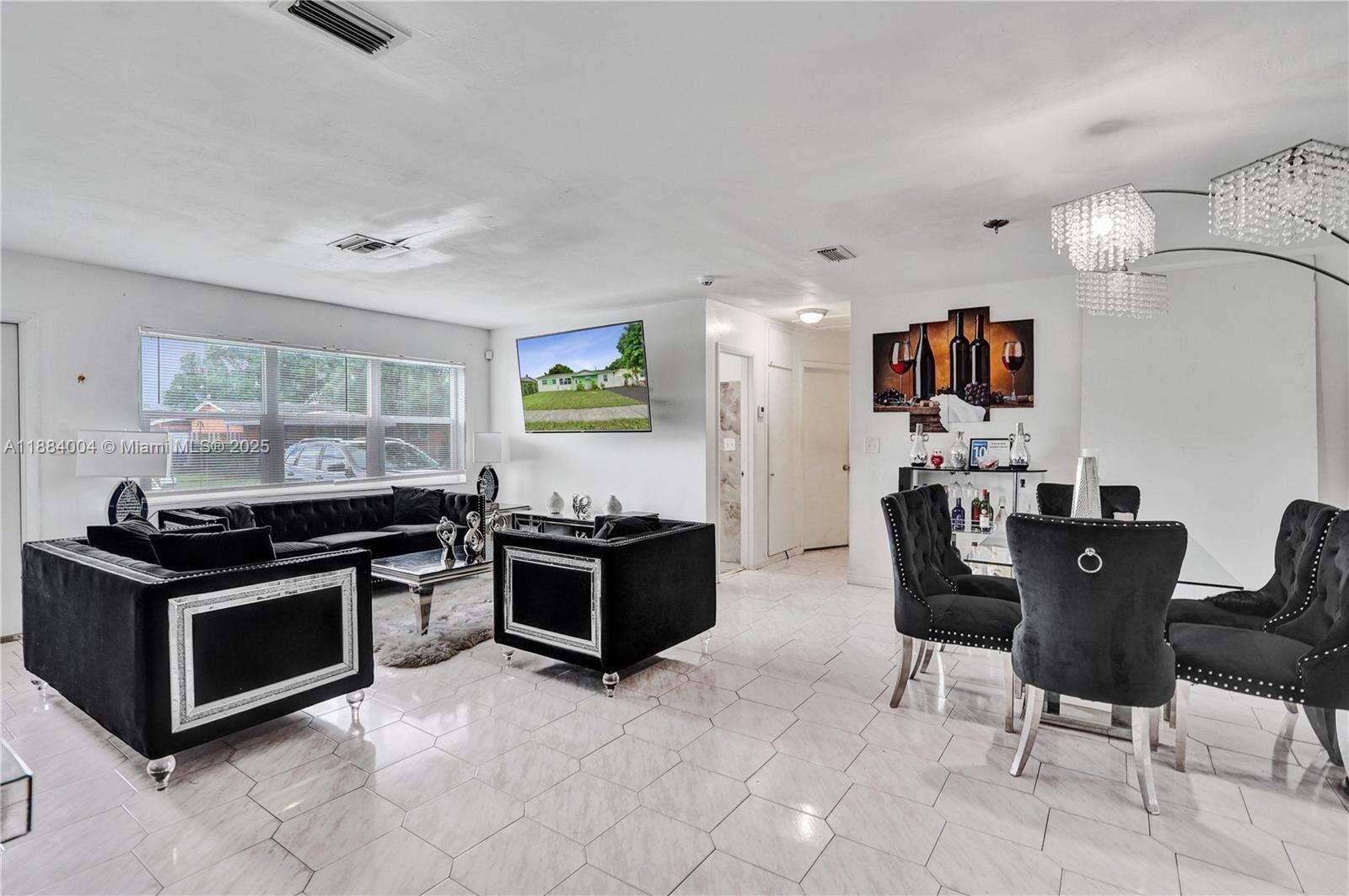 320 71st Ave, Hollywood, FL 33024 - For Sale photo 7