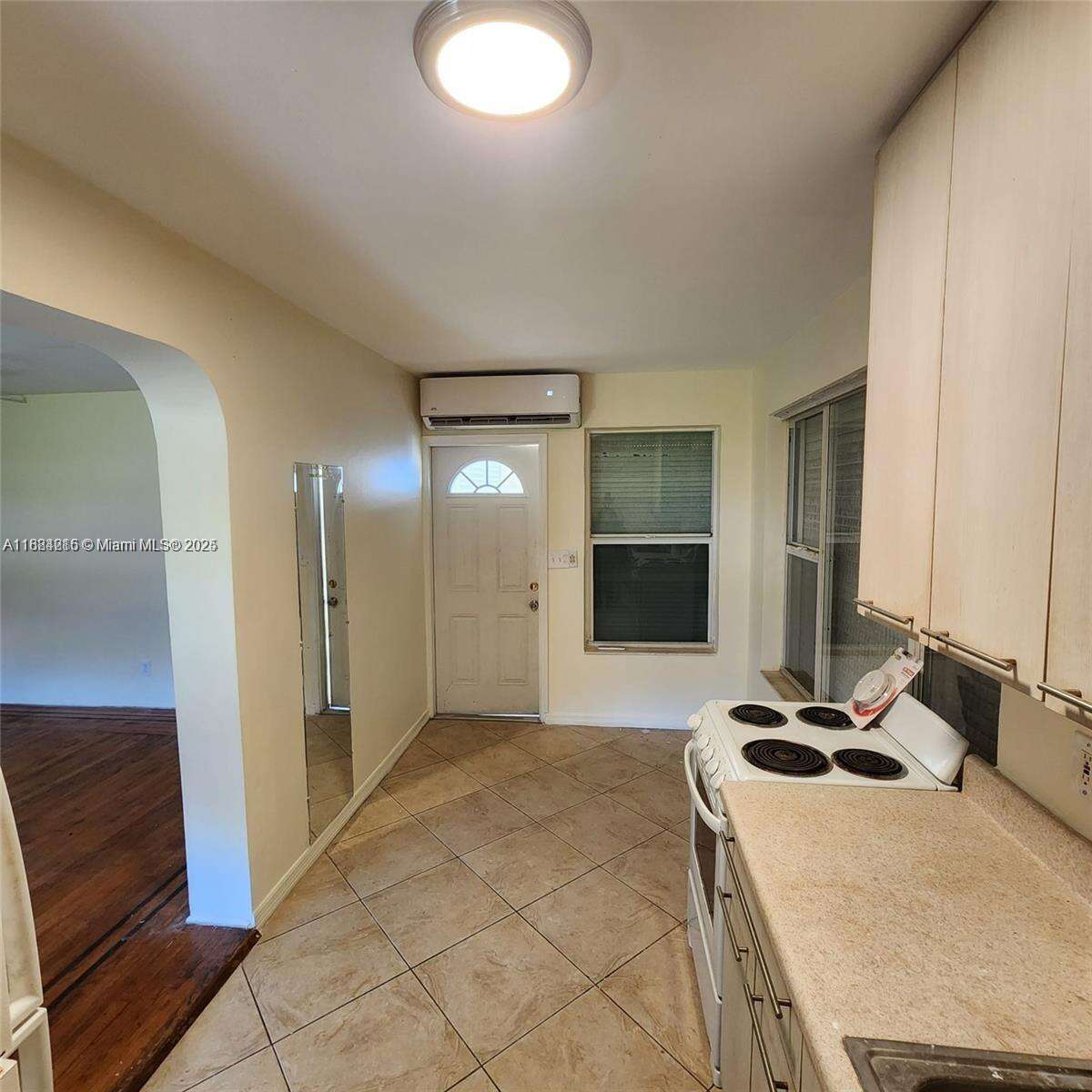 1843 Wiley St, Hollywood, FL 33020 - For Sale photo 4