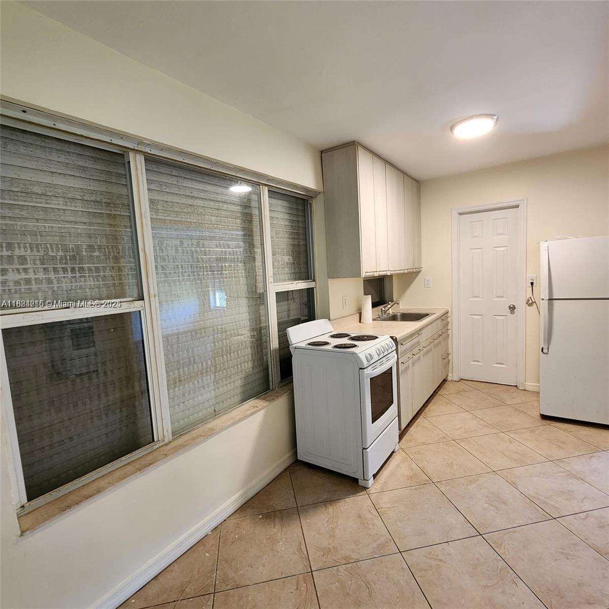 1843 Wiley St, Hollywood, FL 33020 - For Sale photo 5