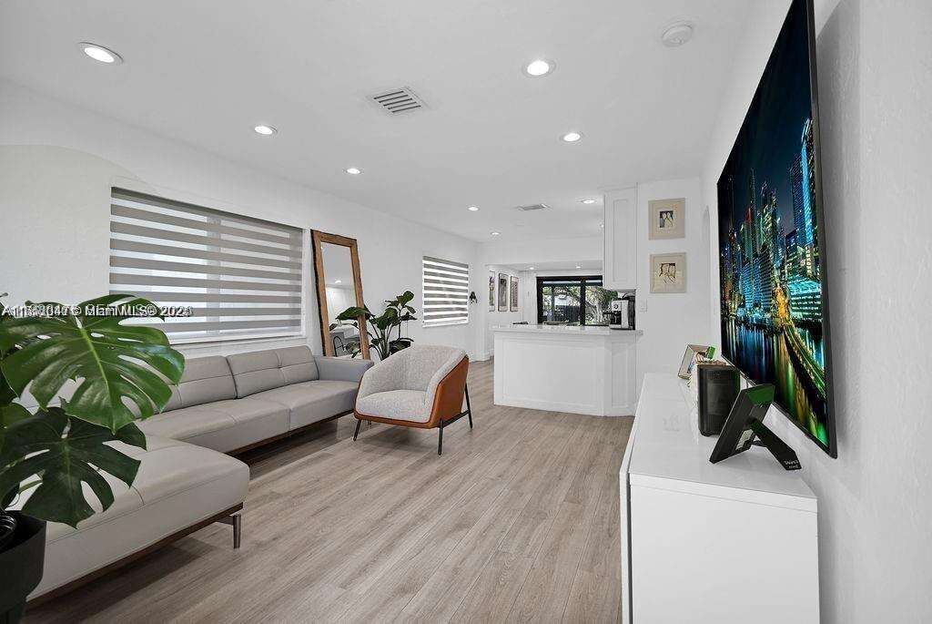 2635 Fillmore St, Hollywood, FL 33020 - For Sale photo 14