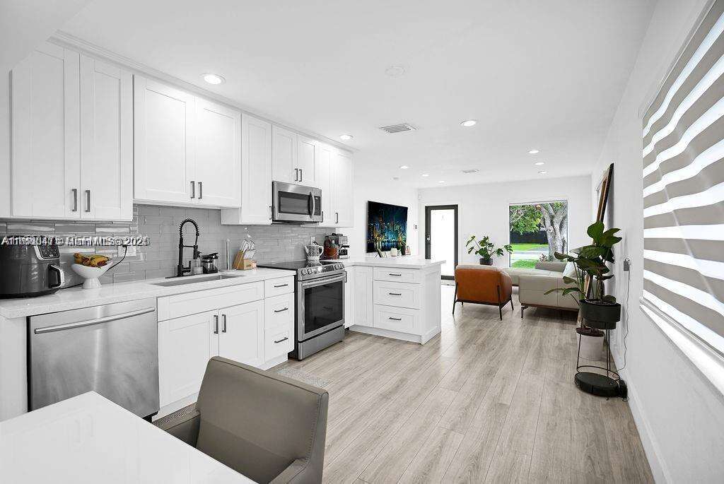 2635 Fillmore St, Hollywood, FL 33020 - For Sale photo 24