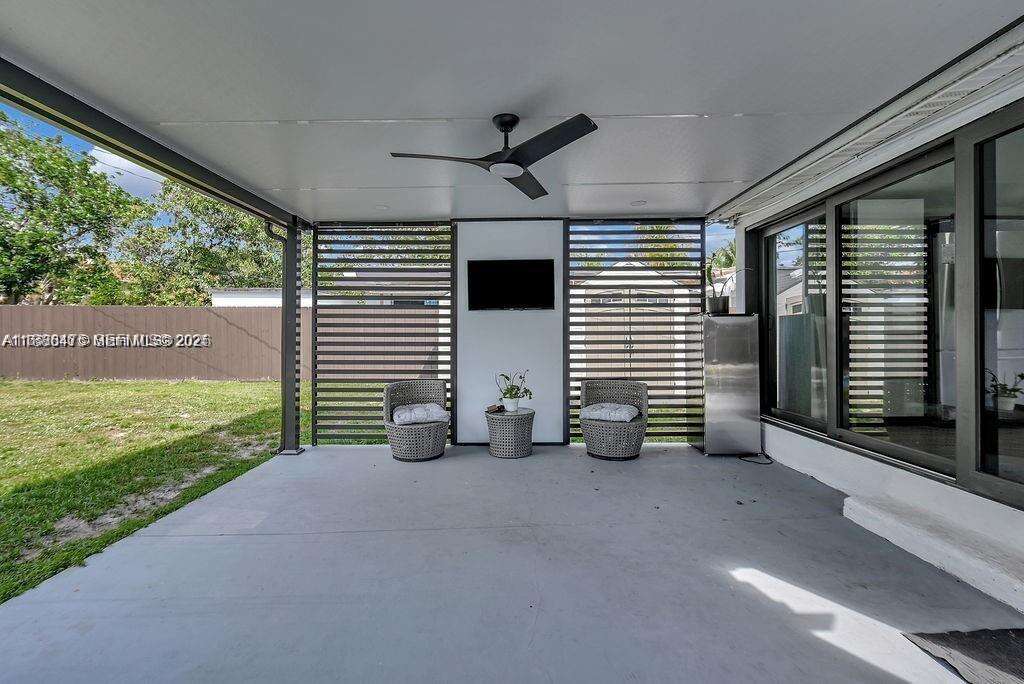 2635 Fillmore St, Hollywood, FL 33020 - For Sale photo 8