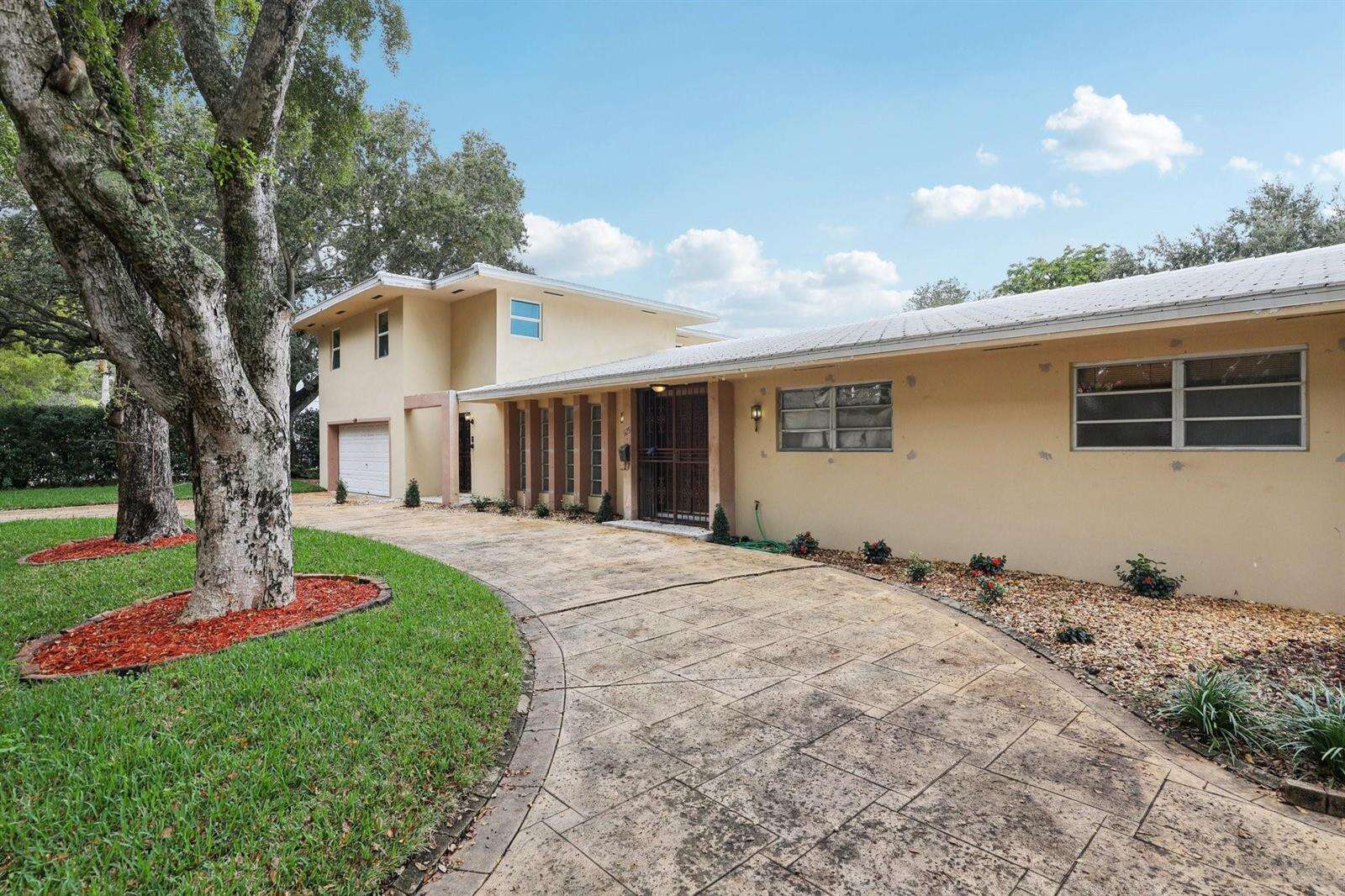 525 58th, Miami, FL 33137 - For Sale photo 2