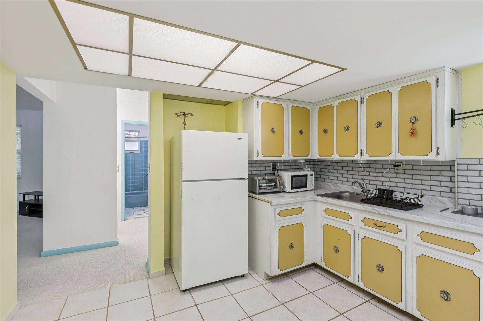 525 58th, Miami, FL 33137 - For Sale photo 7