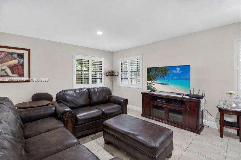 15181 156th Ter, Miami, FL 33187 | Picture 18