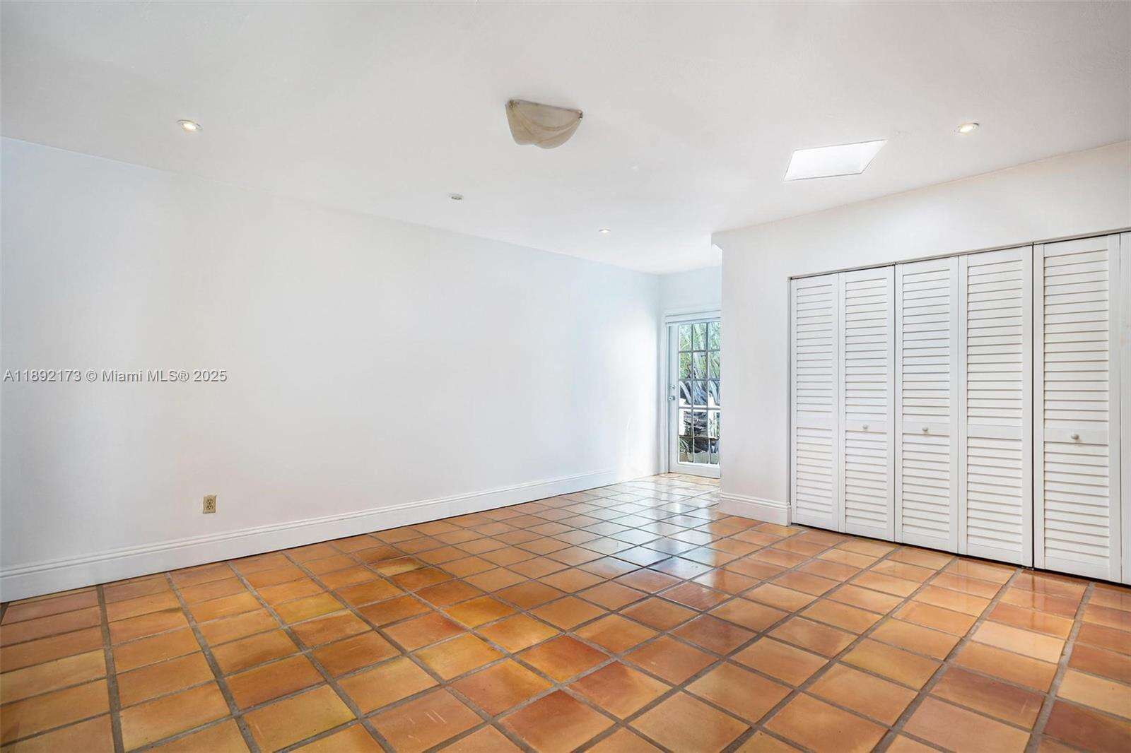 2120 Bayshore Dr, Miami, FL 33133 | Picture 16