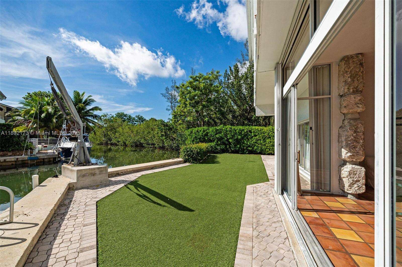 2120 Bayshore Dr, Miami, FL 33133 | Picture 22