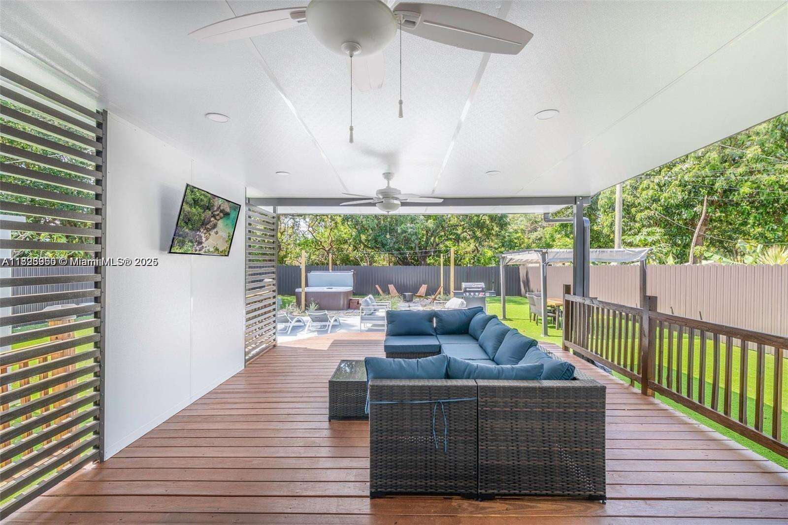 2718 Adams St, Hollywood, FL 33020 - For Sale photo 8