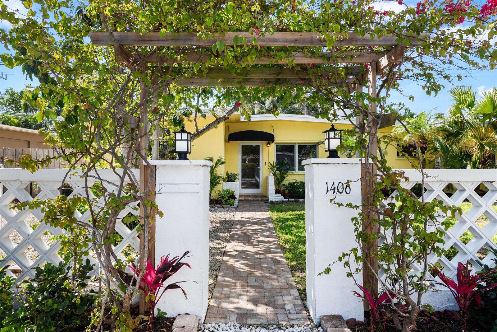 1406 15th, Fort Lauderdale, FL 33304 - For Sale photo 1