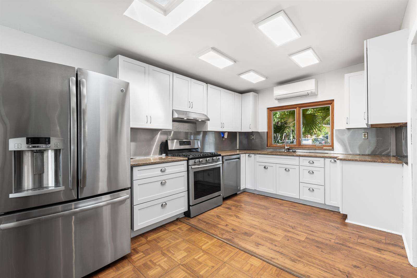 1406 15th, Fort Lauderdale, FL 33304 - For Sale photo 9