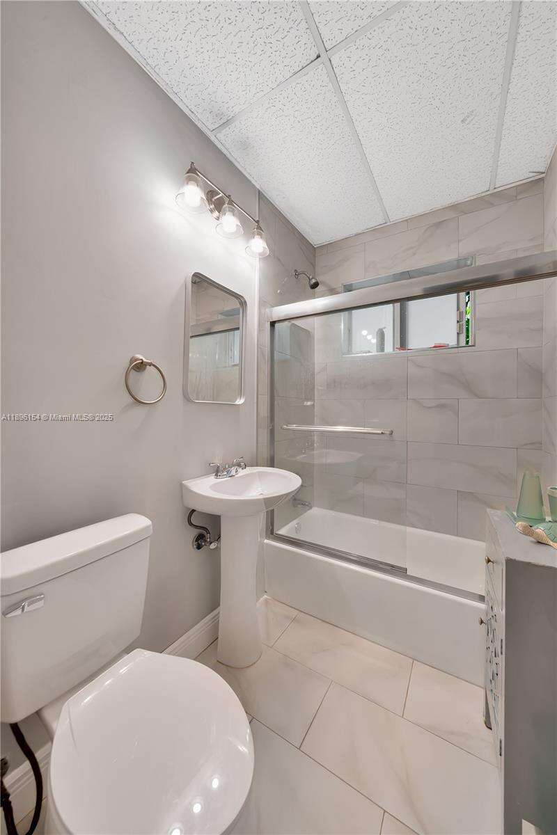 3577 Charles Ave, Miami, FL 33133 | Picture 15