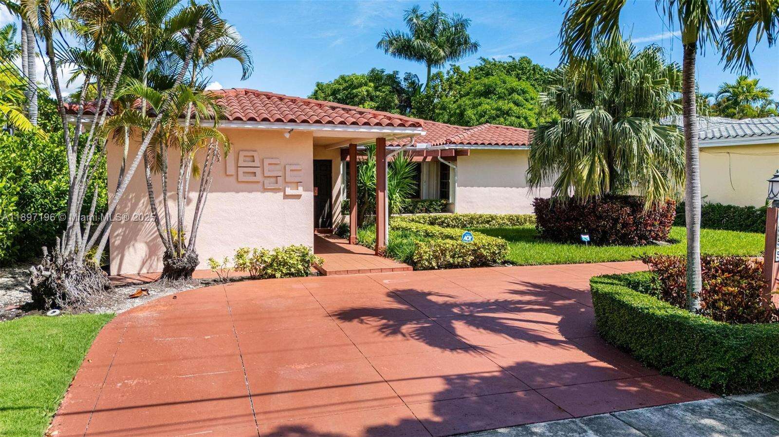 1855 Daytonia Rd, Miami Beach, FL 33141 | Picture 5