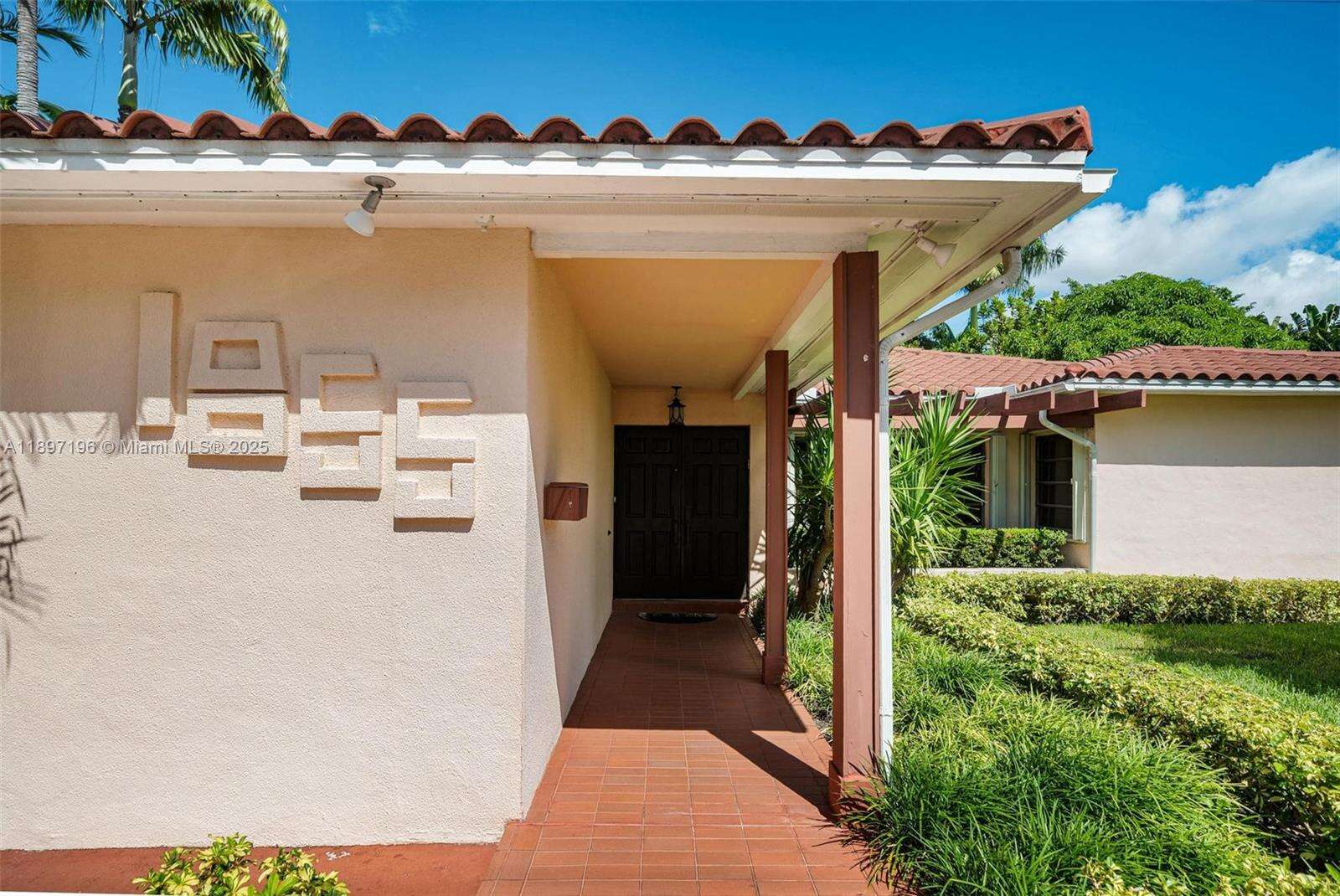 1855 Daytonia Rd, Miami Beach, FL 33141 | Picture 8