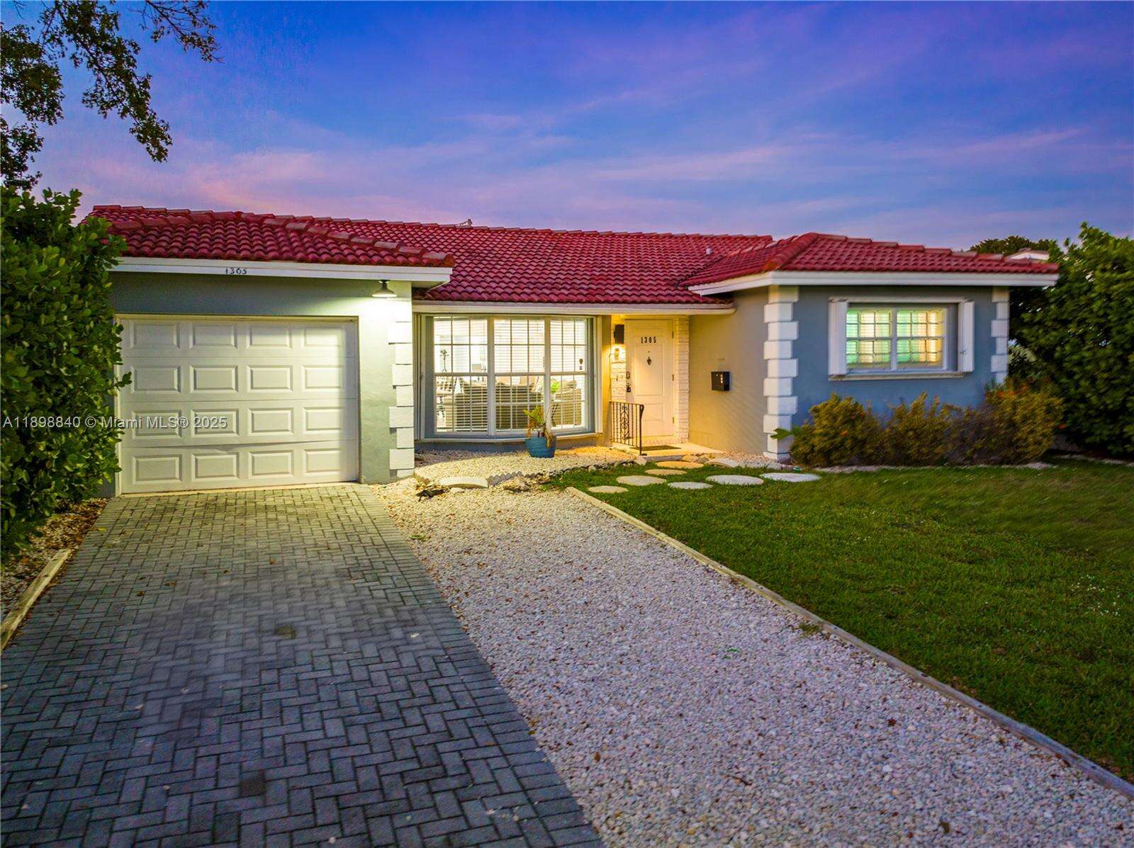 1305 Funston St, Hollywood, FL 33019 | Picture 30