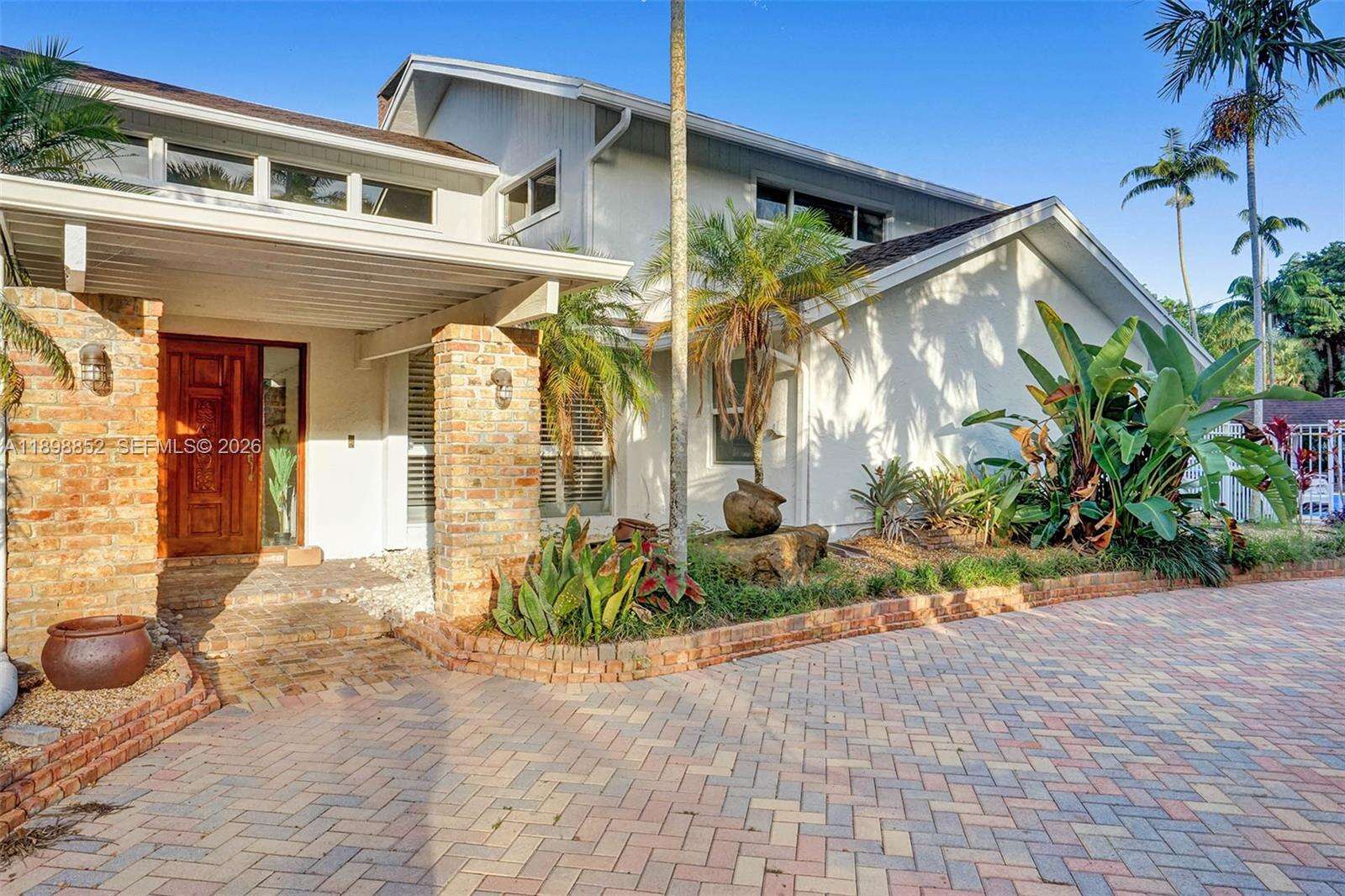 2120 28th Way, Fort Lauderdale, FL 33312 - For Sale photo 2