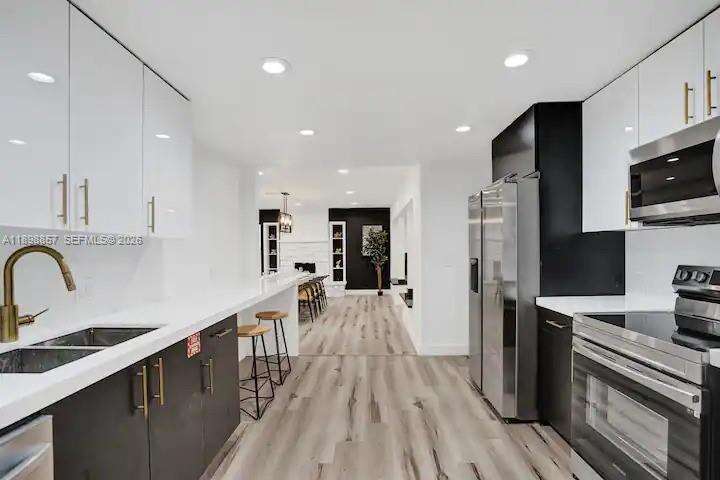 2100 28th Way, Fort Lauderdale, FL 33312 - For Sale photo 4