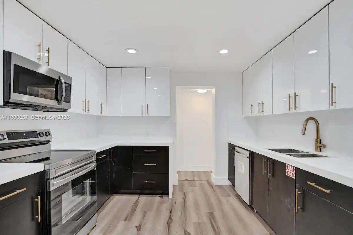 2100 28th Way, Fort Lauderdale, FL 33312 - For Sale photo 10