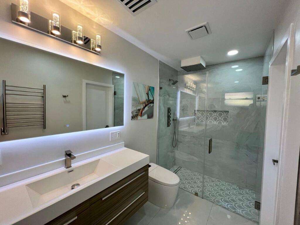 1042 Tyler, Hollywood, FL 33019 - For Sale photo 15