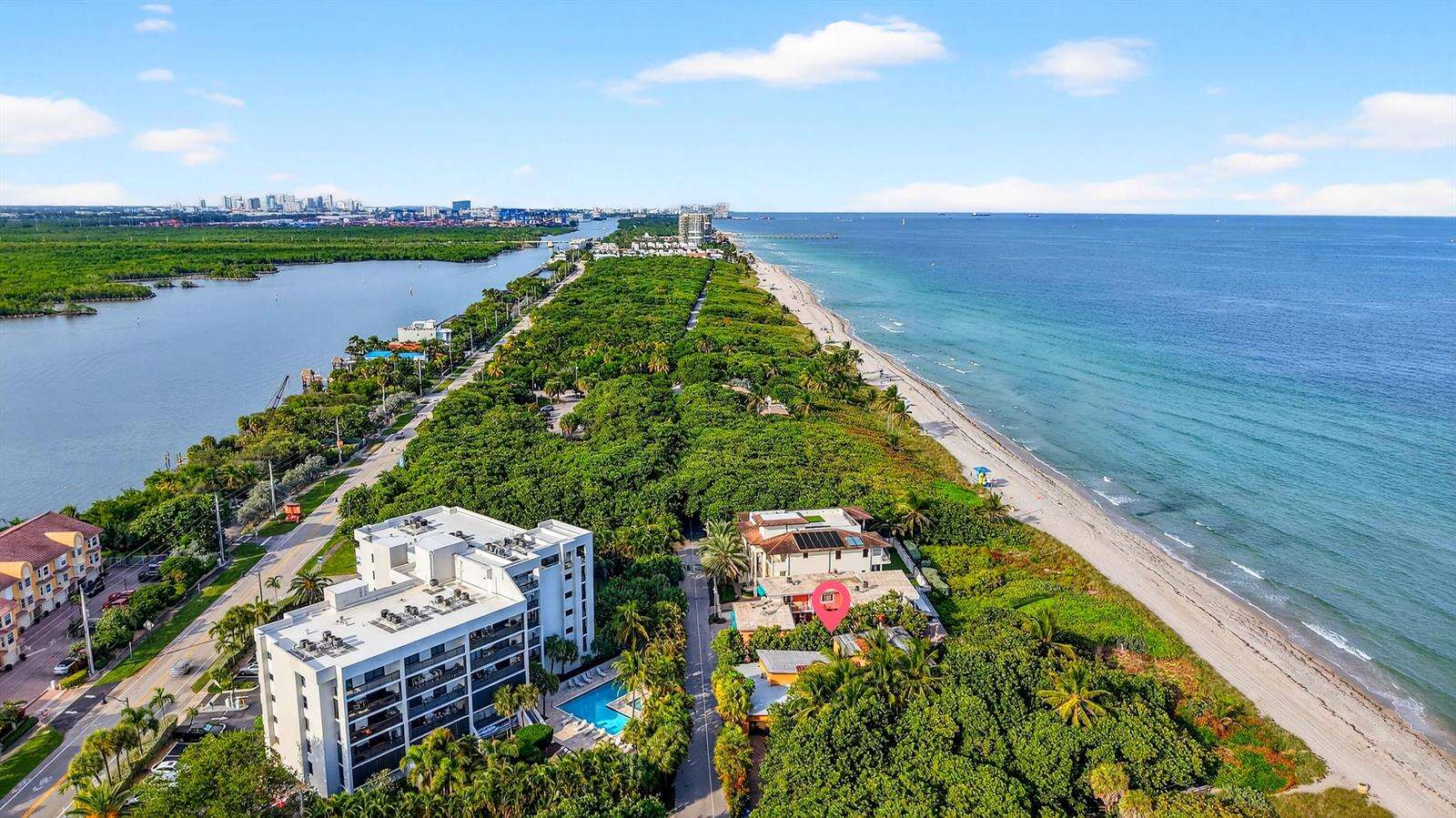4200 Surf, Hollywood, FL 33019 - For Sale photo 2