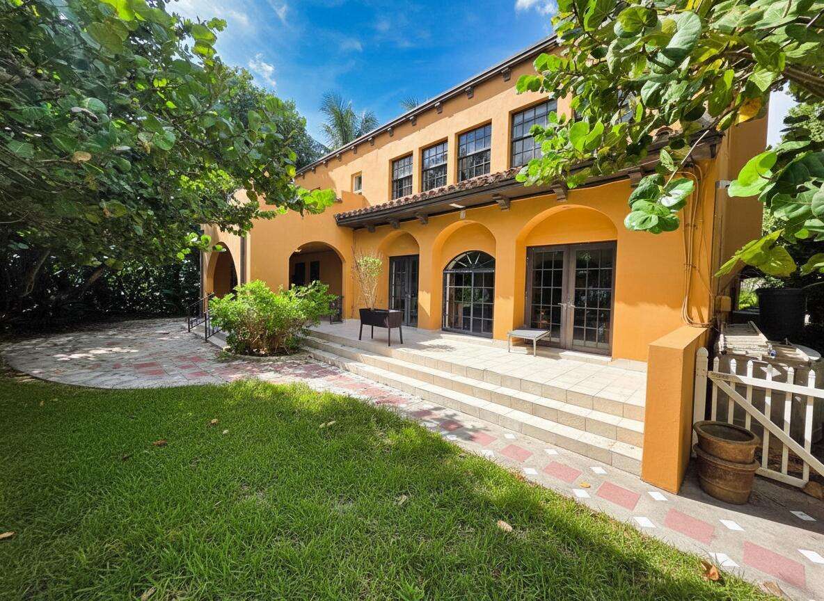 4200 Surf, Hollywood, FL 33019 - For Sale photo 3