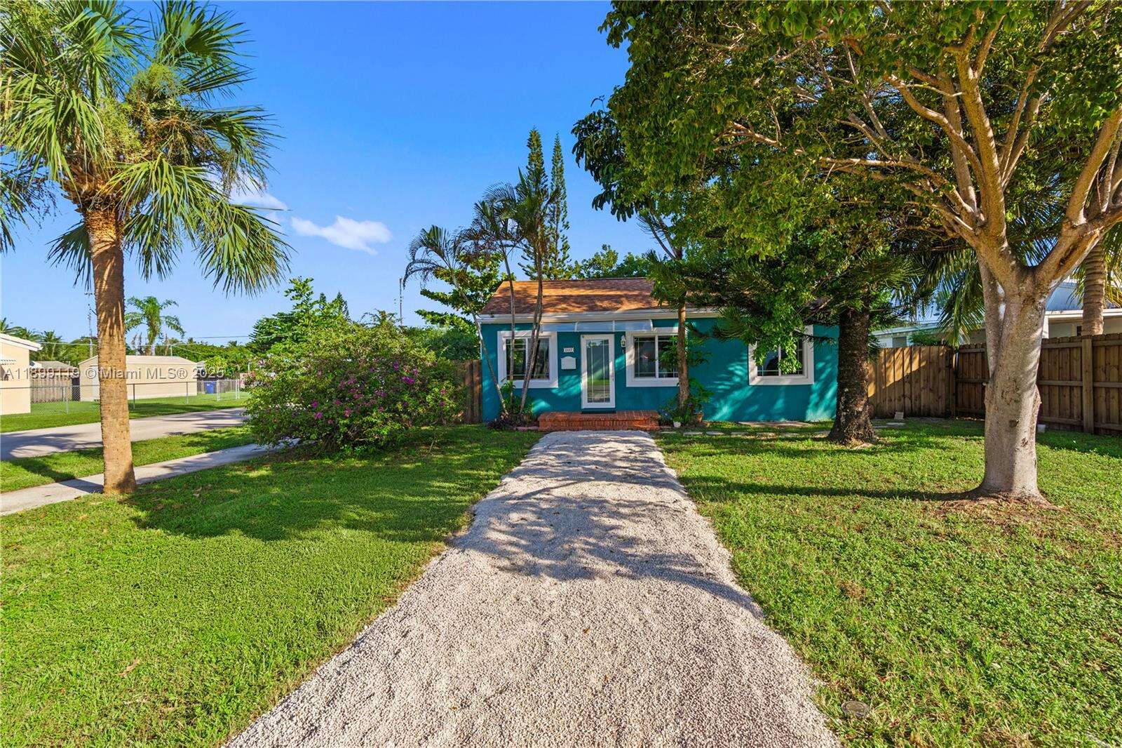 2447 Wilson St, Hollywood, FL 33020 | Picture 40