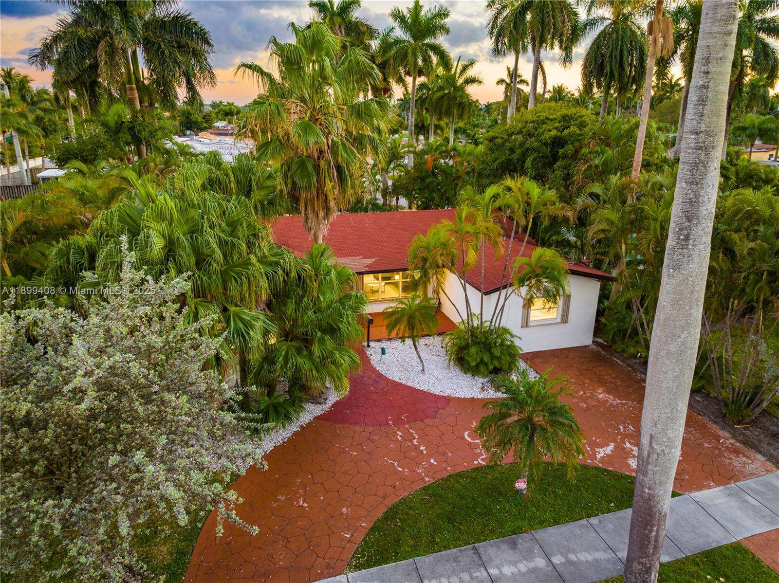 1244 Garfield St, Hollywood, FL 33019 | Picture 29