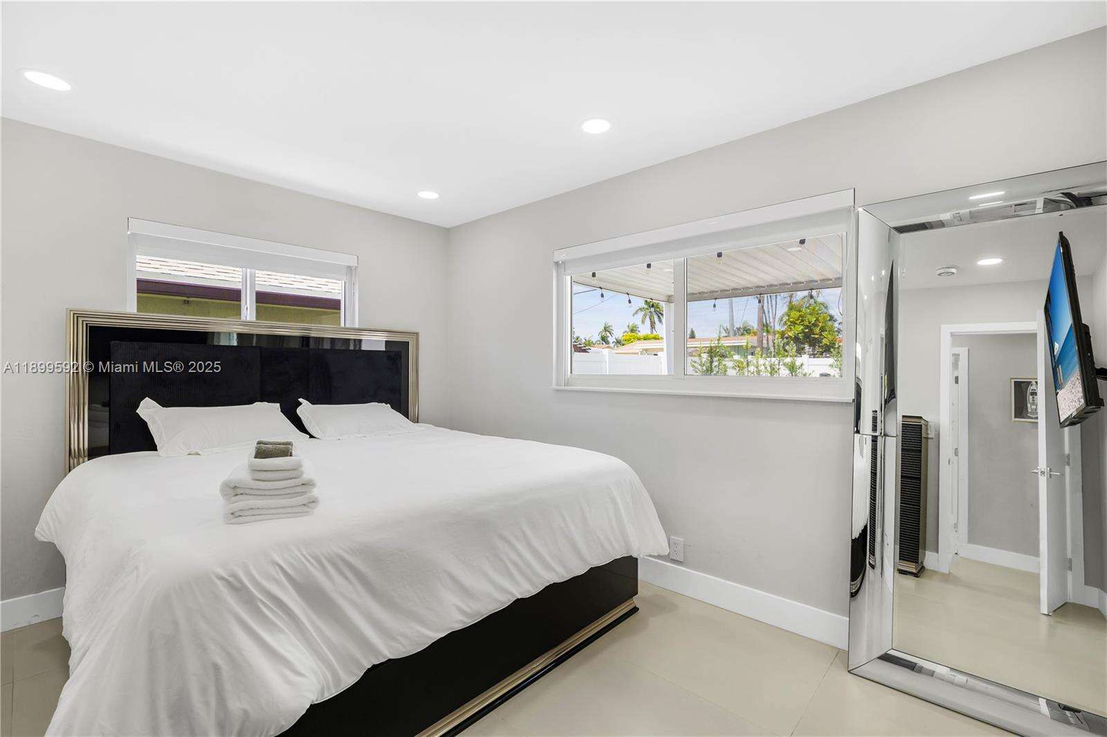 1104 13th Ter, Hollywood, FL 33019 | Picture 46