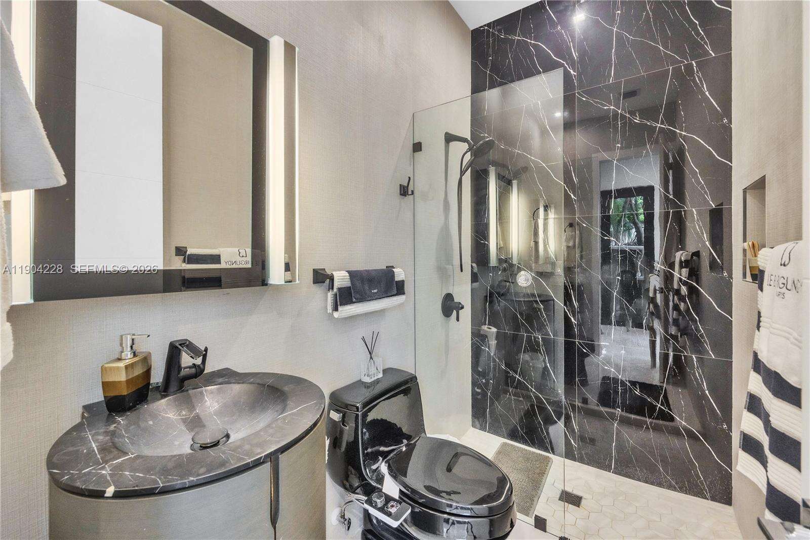3764 Carmen Ct, Miami, FL 33133 - For Sale photo 16