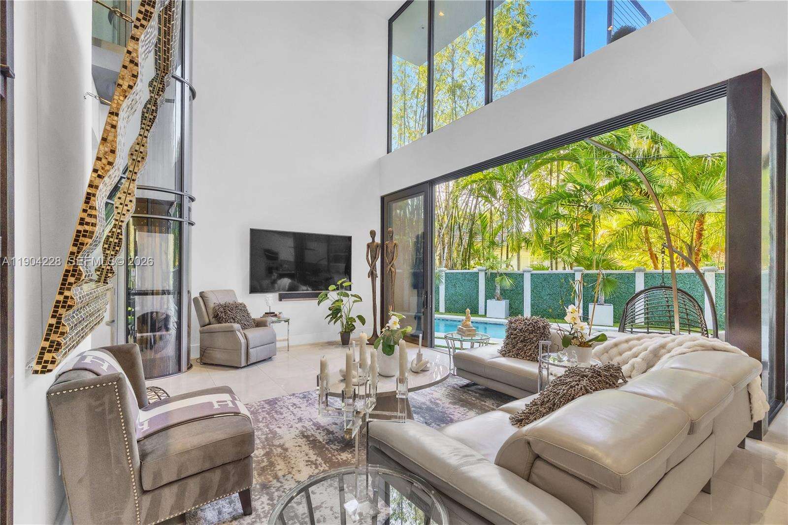 3764 Carmen Ct, Miami, FL 33133 - For Sale photo 3