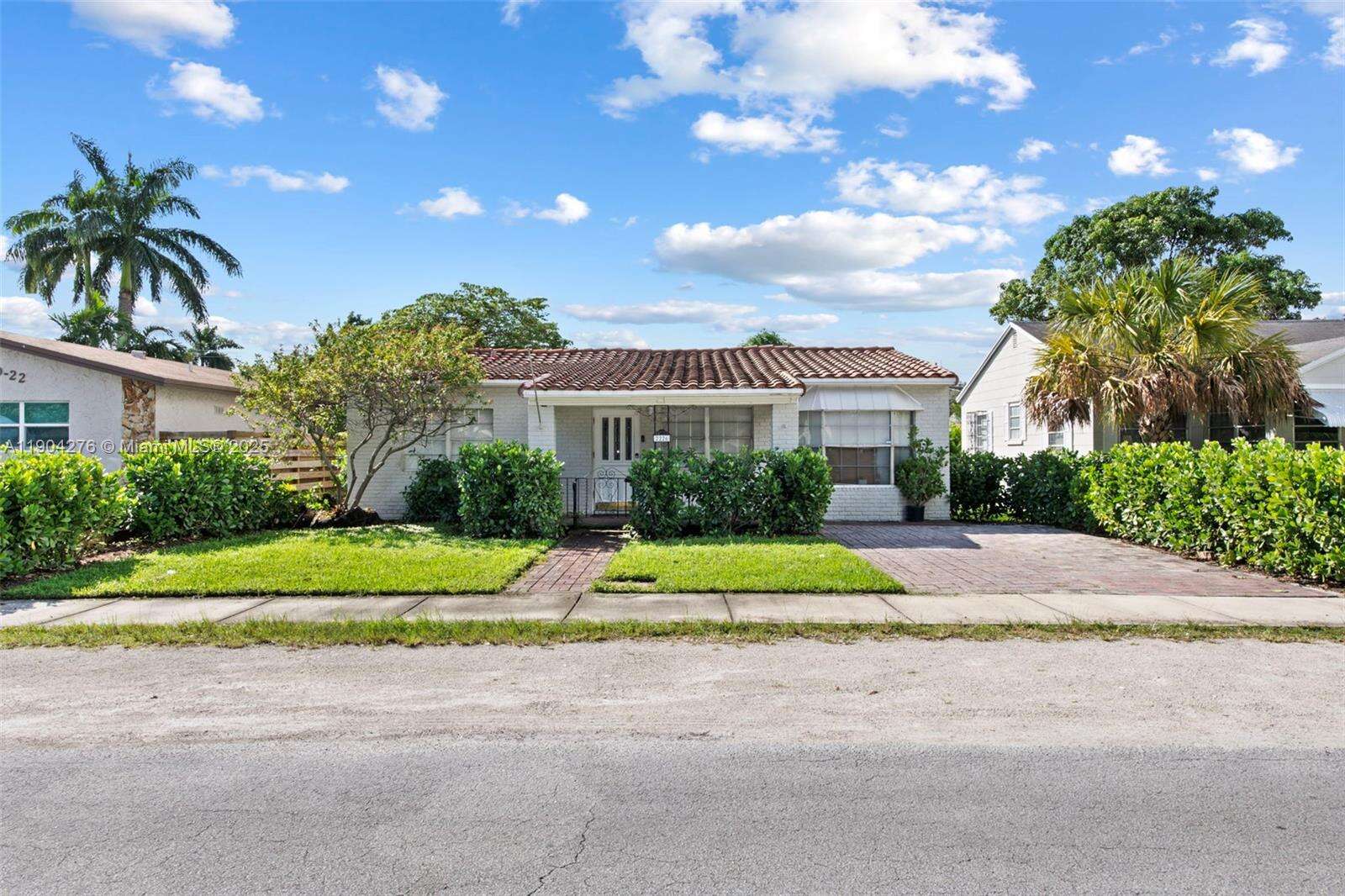 2226 Cleveland St, Hollywood, FL 33020 - For Sale photo 1