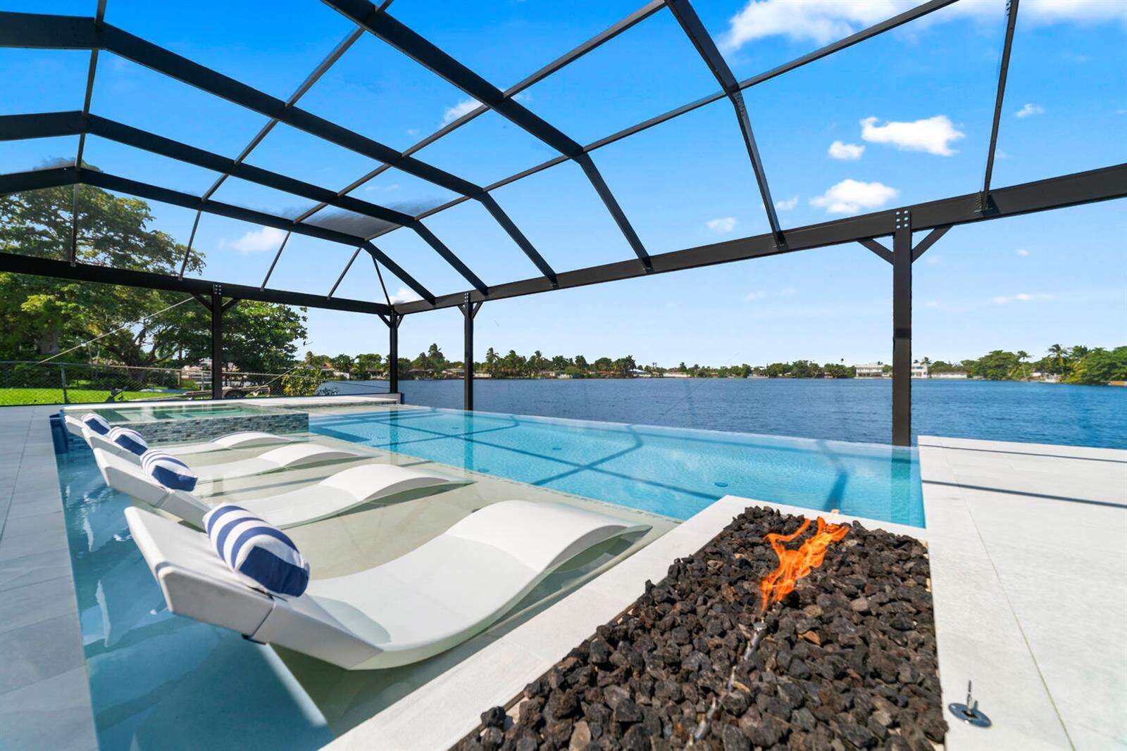 2511 209th, Miami, FL 33180 - For Sale photo 23