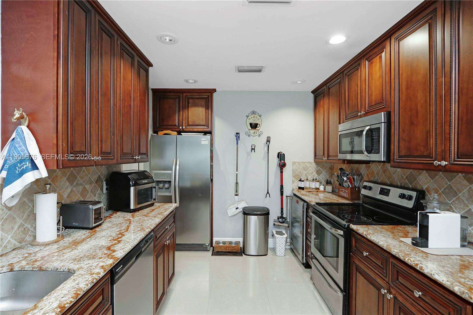 1441 Grant St, Hollywood, FL 33020 | Picture 14