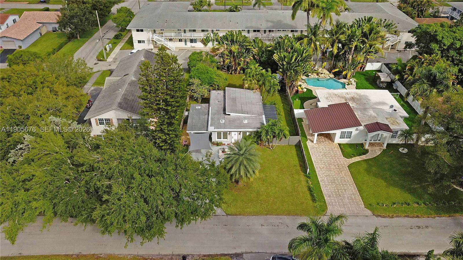 1441 Grant St, Hollywood, FL 33020 | Picture 31