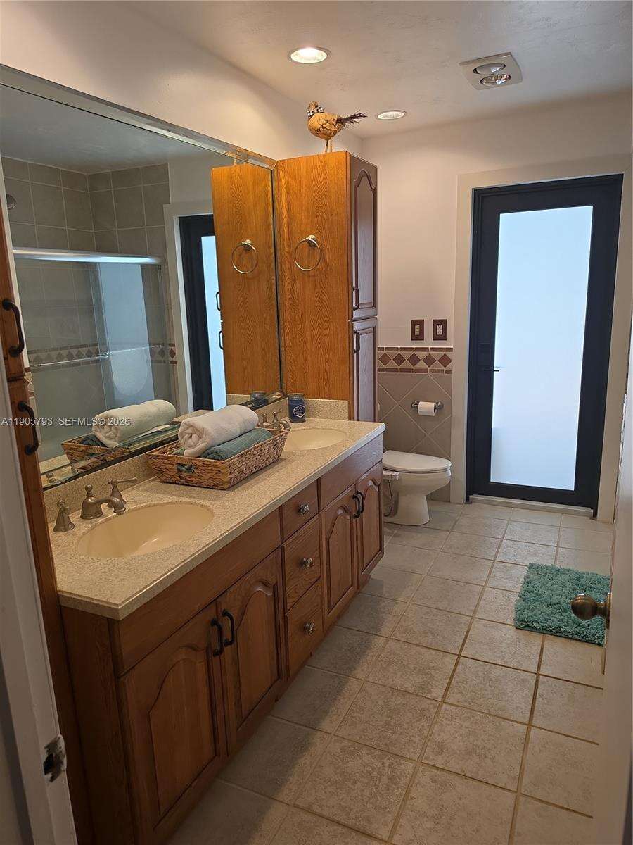 18750 207th Ave, Miami, FL 33187 - For Sale photo 17