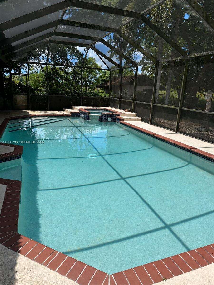18750 207th Ave, Miami, FL 33187 - For Sale photo 6