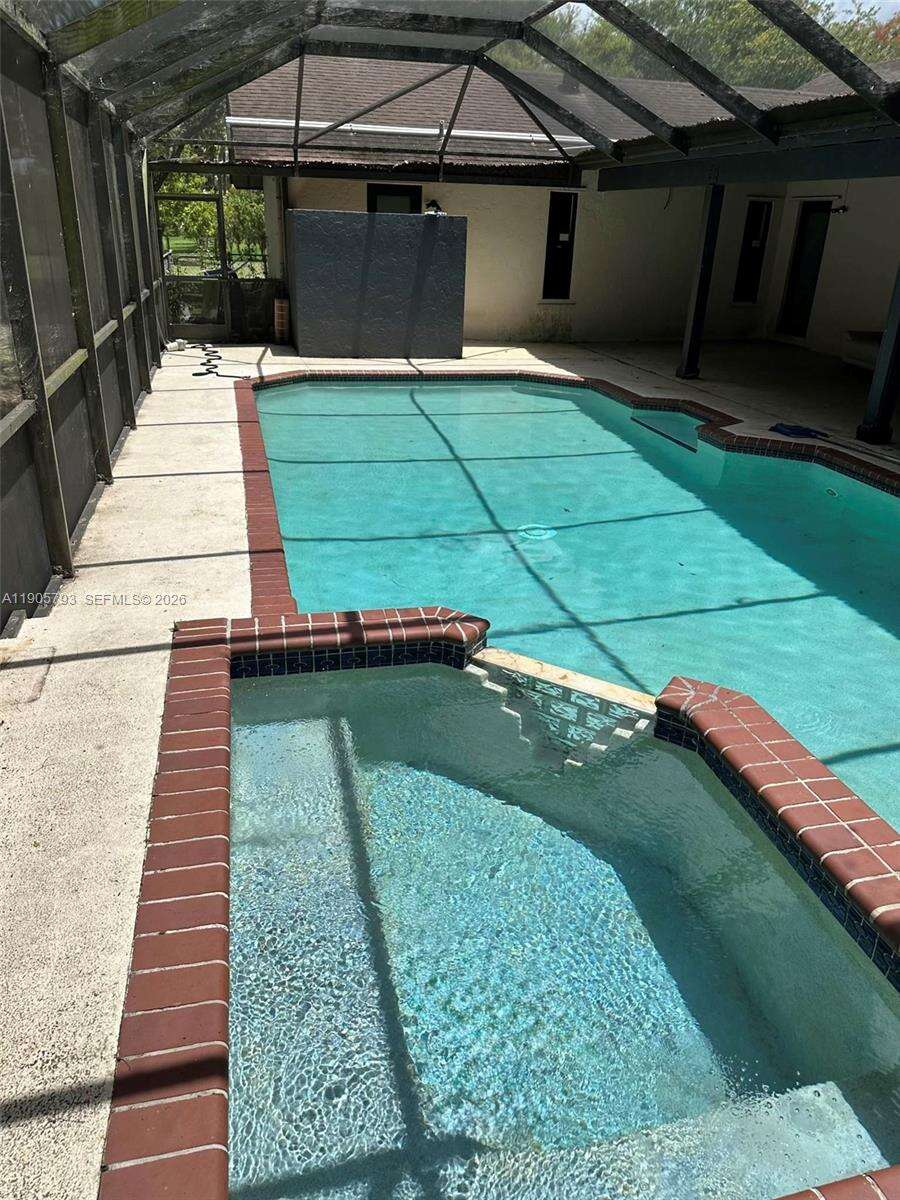 18750 207th Ave, Miami, FL 33187 - For Sale photo 7