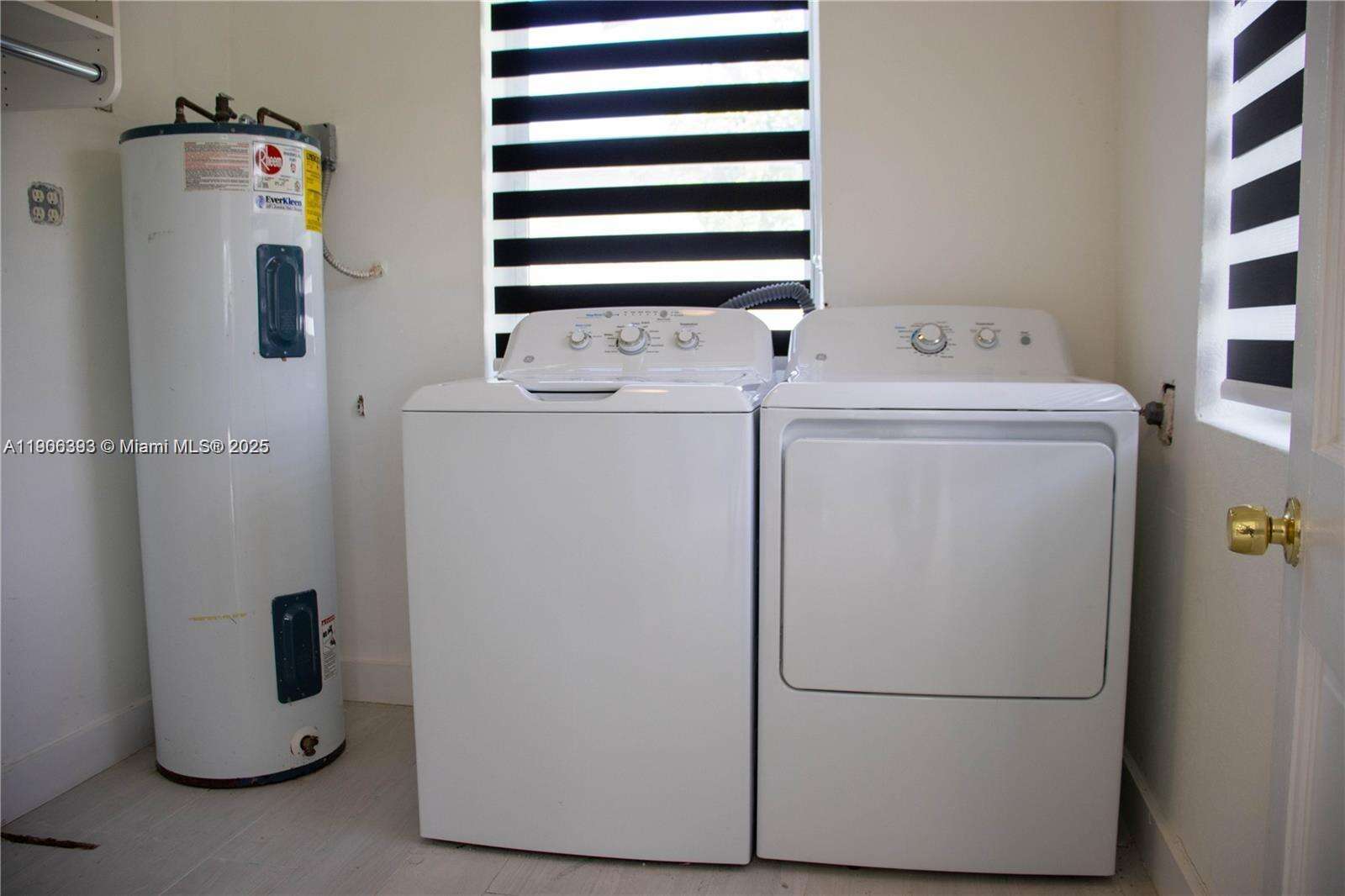 295 150th St, Miami, FL 33161 - For Sale photo 18