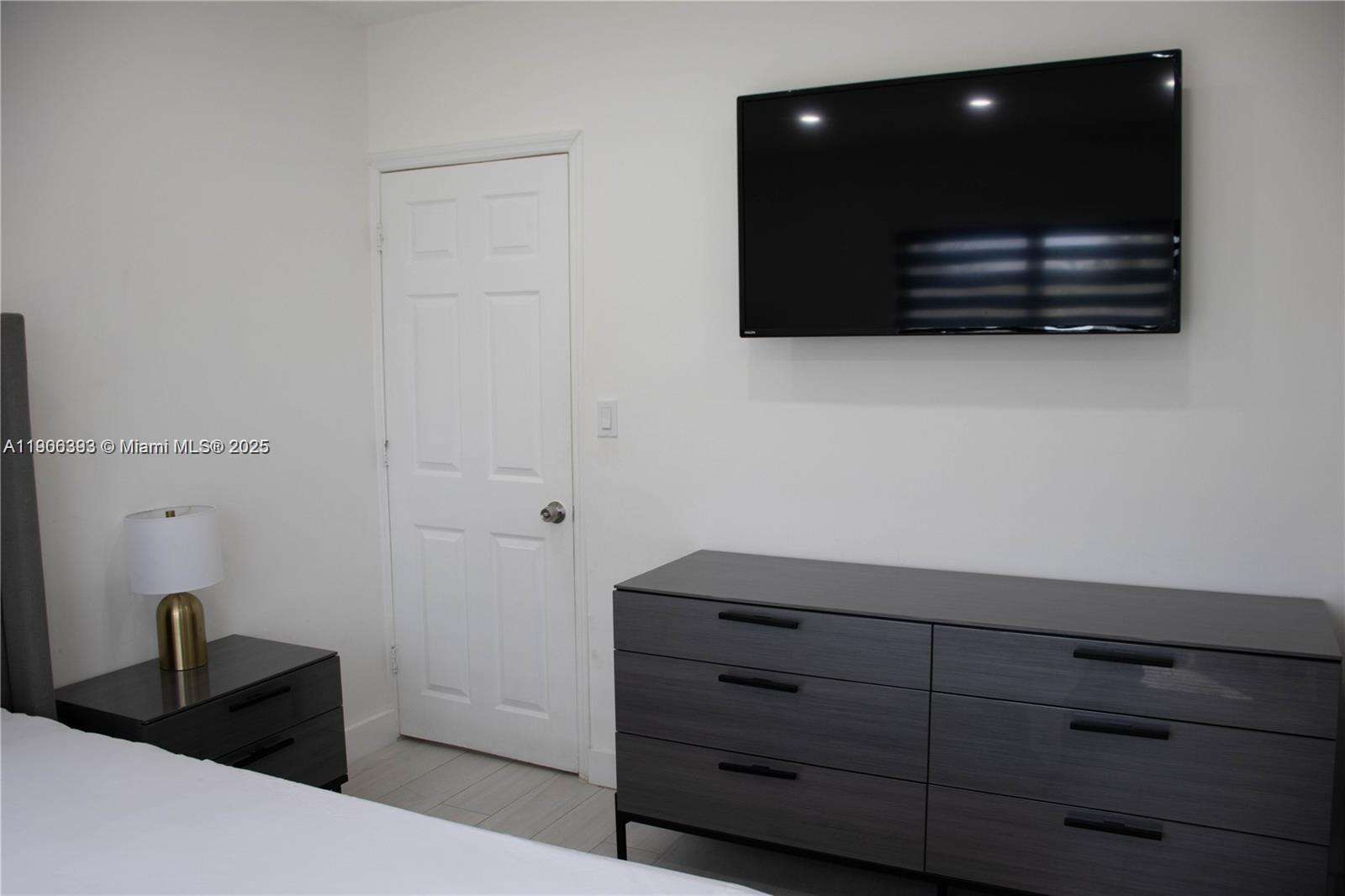 295 150th St, Miami, FL 33161 - For Sale photo 21