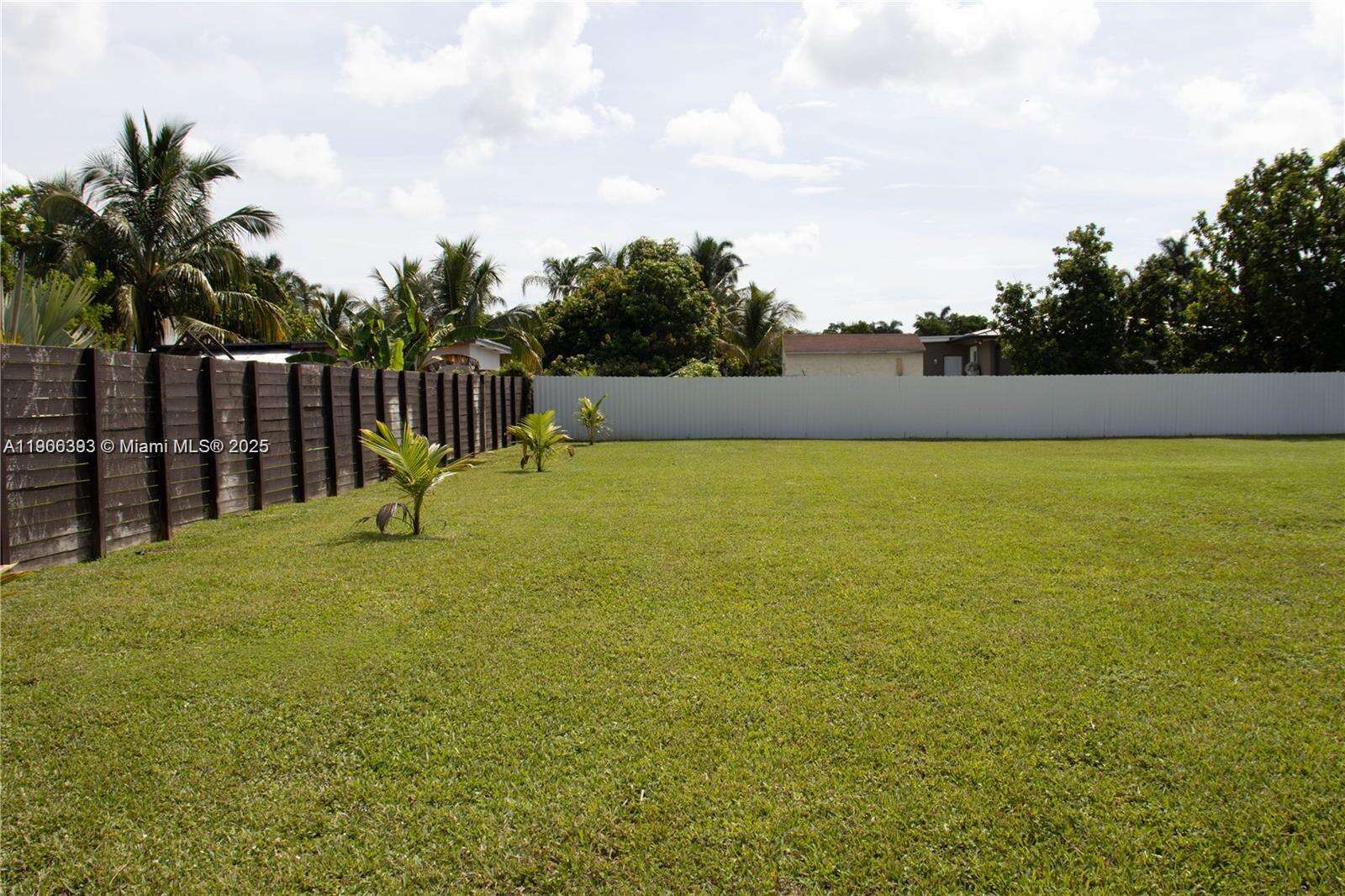 295 150th St, Miami, FL 33161 - For Sale photo 10
