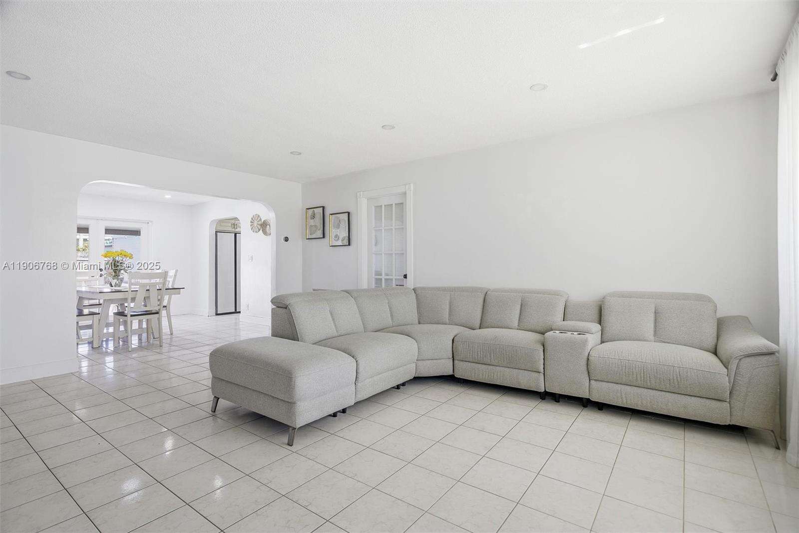 7511 Taylor St, Hollywood, FL 33024 - For Sale photo 4