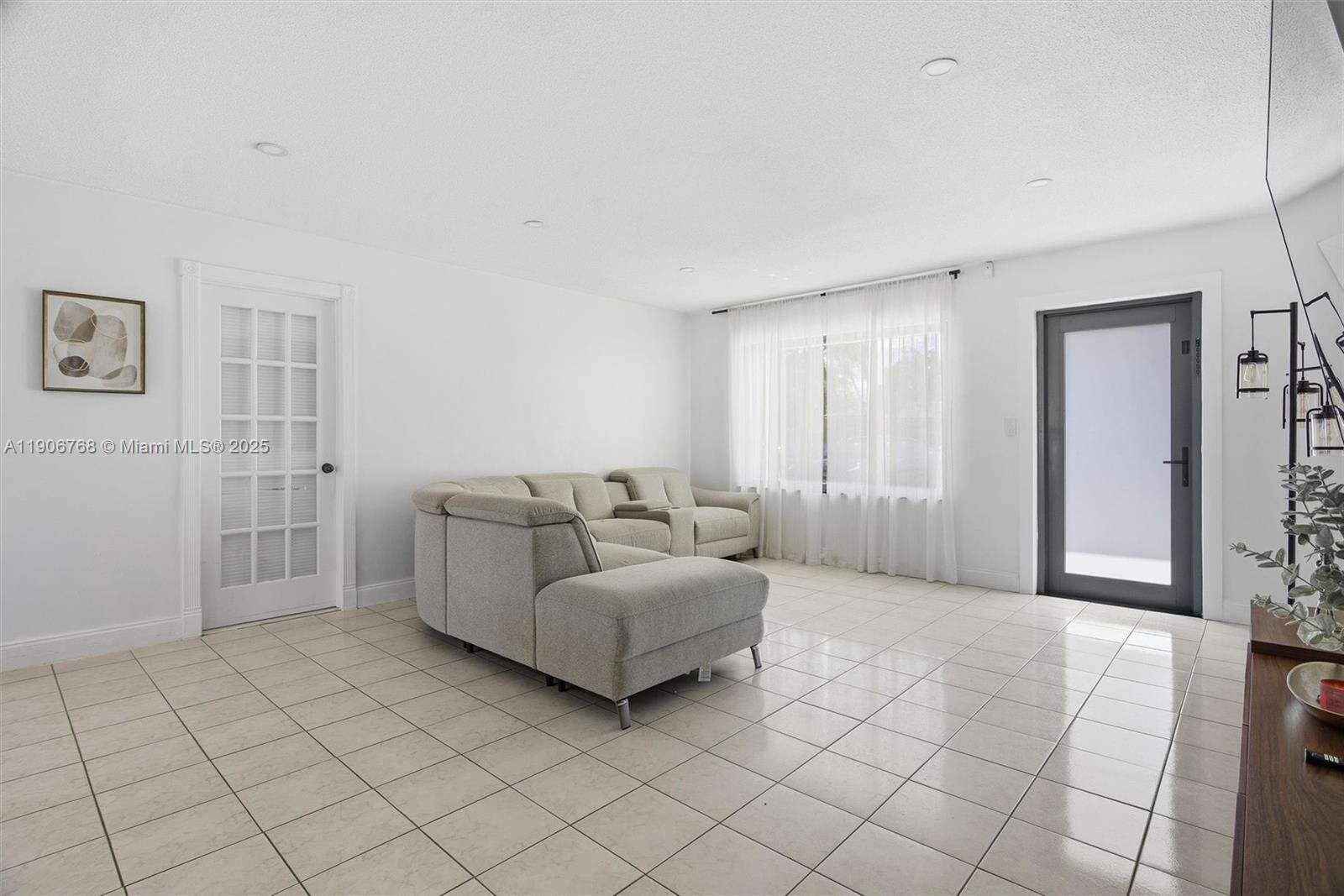 7511 Taylor St, Hollywood, FL 33024 - For Sale photo 8