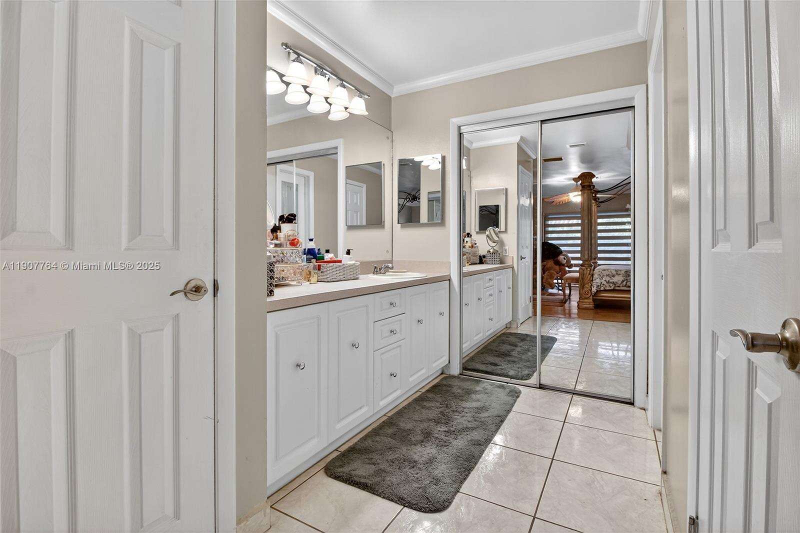 15010 Dunbarton Pl, Miami Lakes, FL 33016 | Picture 22