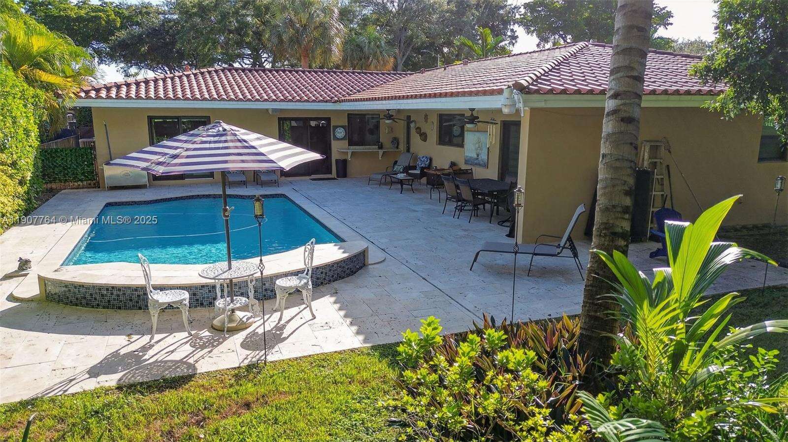 15010 Dunbarton Pl, Miami Lakes, FL 33016 | Picture 27