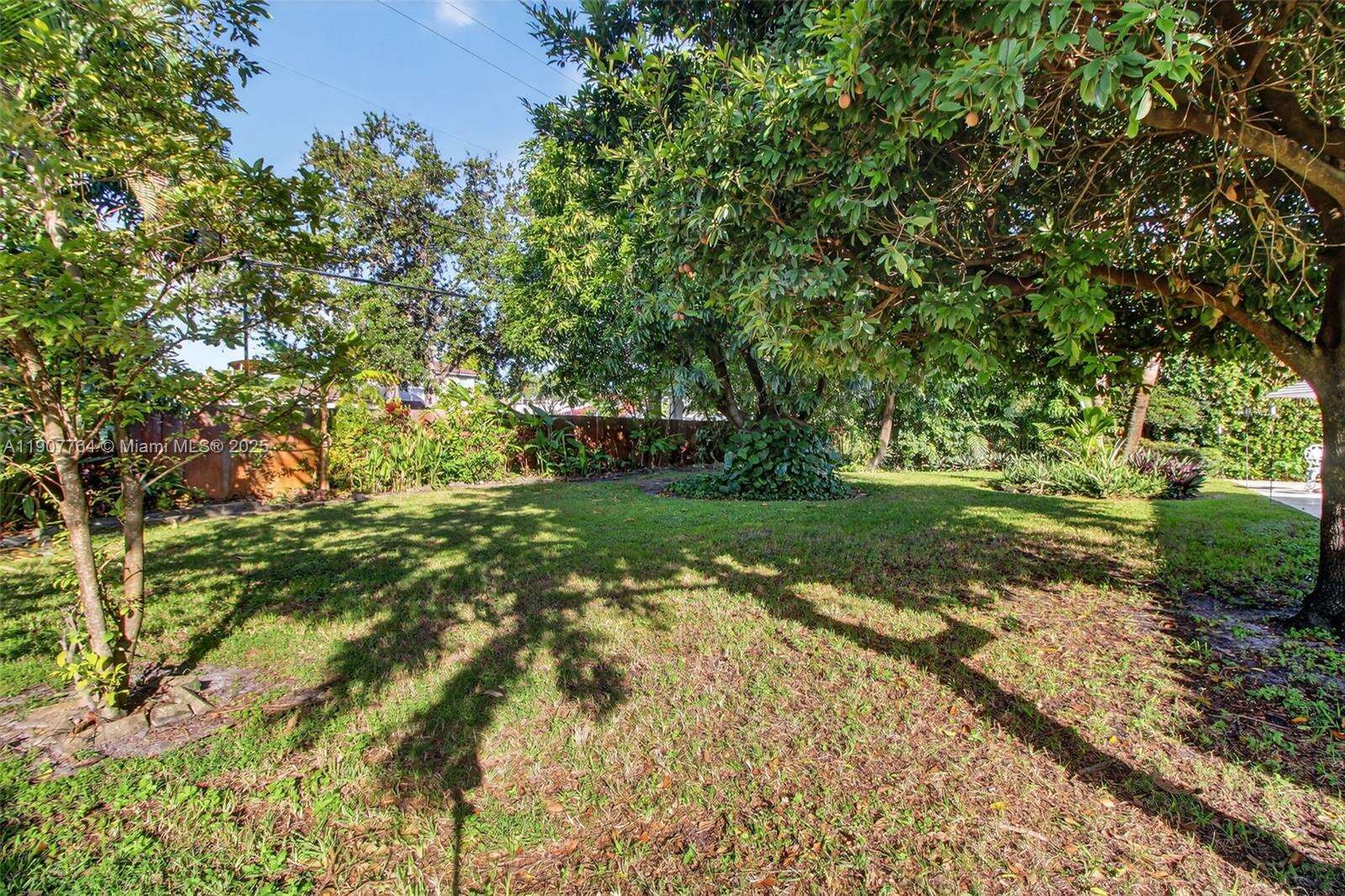 15010 Dunbarton Pl, Miami Lakes, FL 33016 | Picture 28