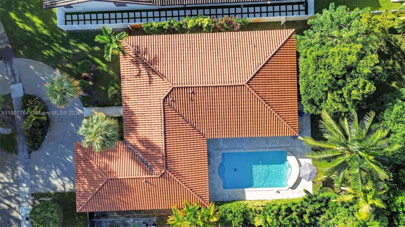 15010 Dunbarton Pl, Miami Lakes, FL 33016 | Picture 34