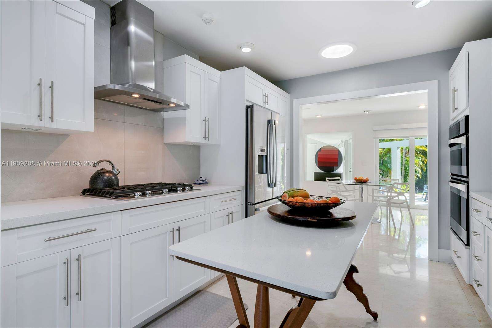 1616 Bayshore Dr, Miami, FL 33133 | Picture 17