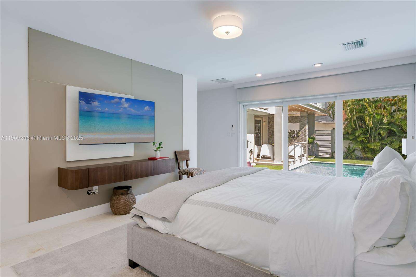 1616 Bayshore Dr, Miami, FL 33133 | Picture 28