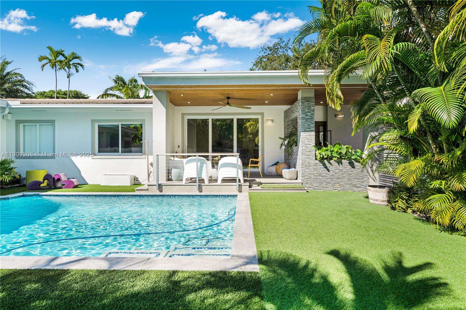 1616 Bayshore Dr, Miami, FL 33133 | Picture 38