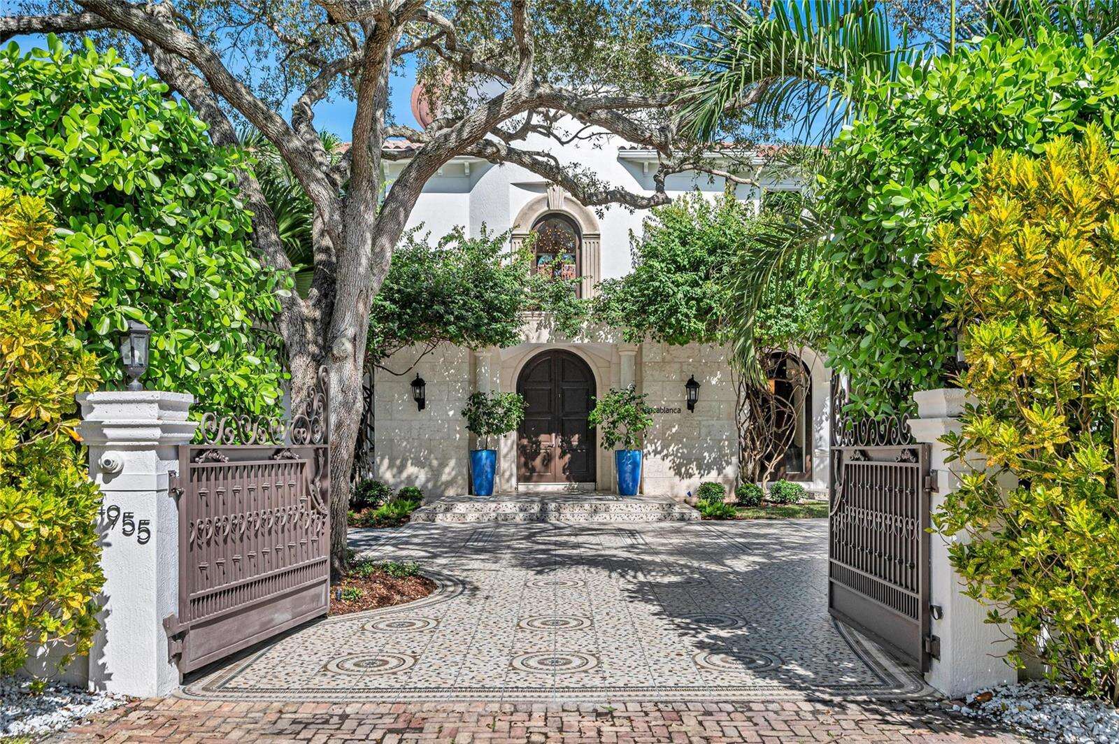 4955 83rd, Miami, FL 33143 - For Sale photo 1