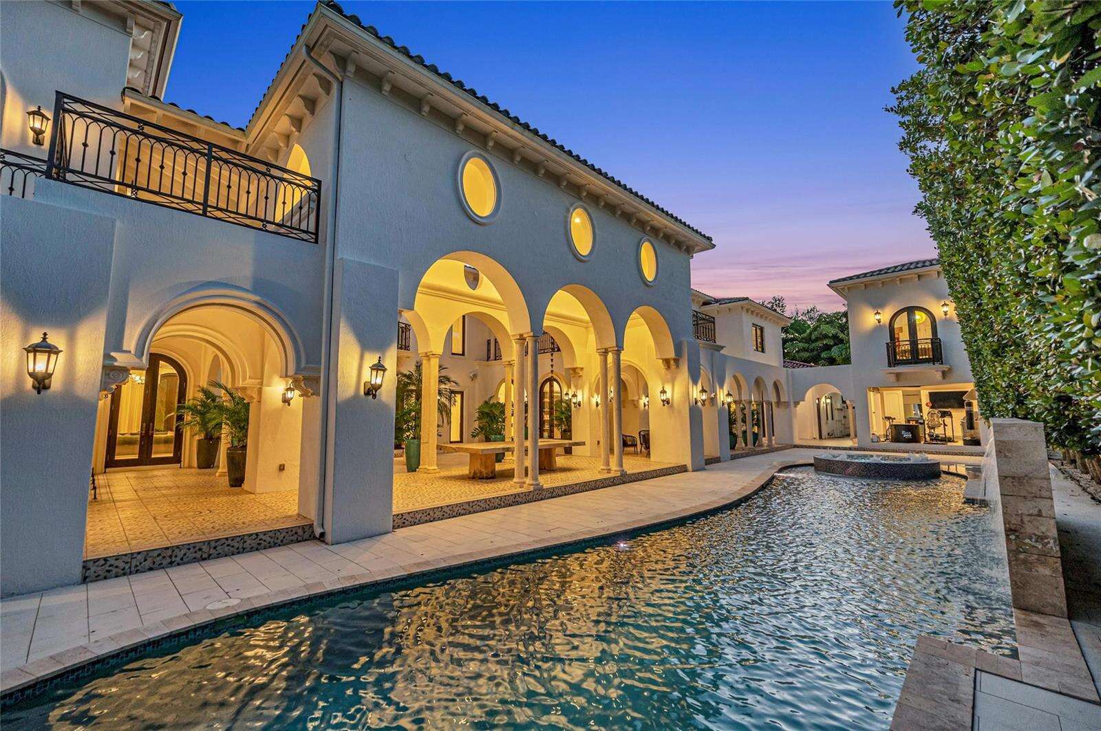 4955 83rd, Miami, FL 33143 - For Sale photo 3
